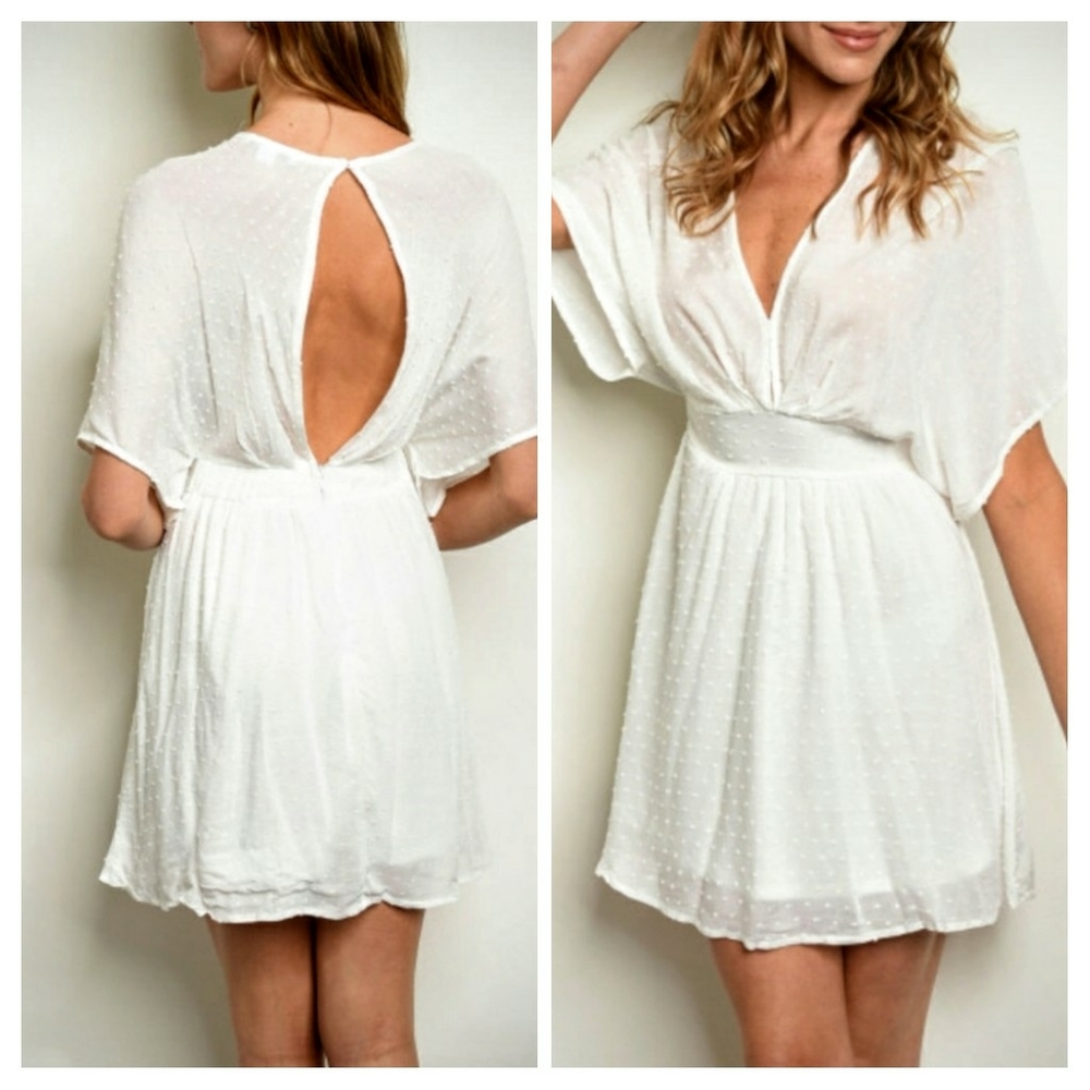 NWT💐SWISS DOTS! Short White Flowy Sleeves DRESS!